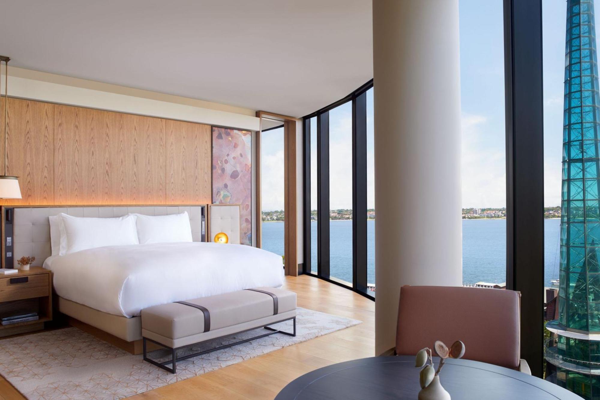 Hotel The Ritz-Carlton, Perth Exteriér fotografie A bedroom at the Ritz-Carlton, Perth